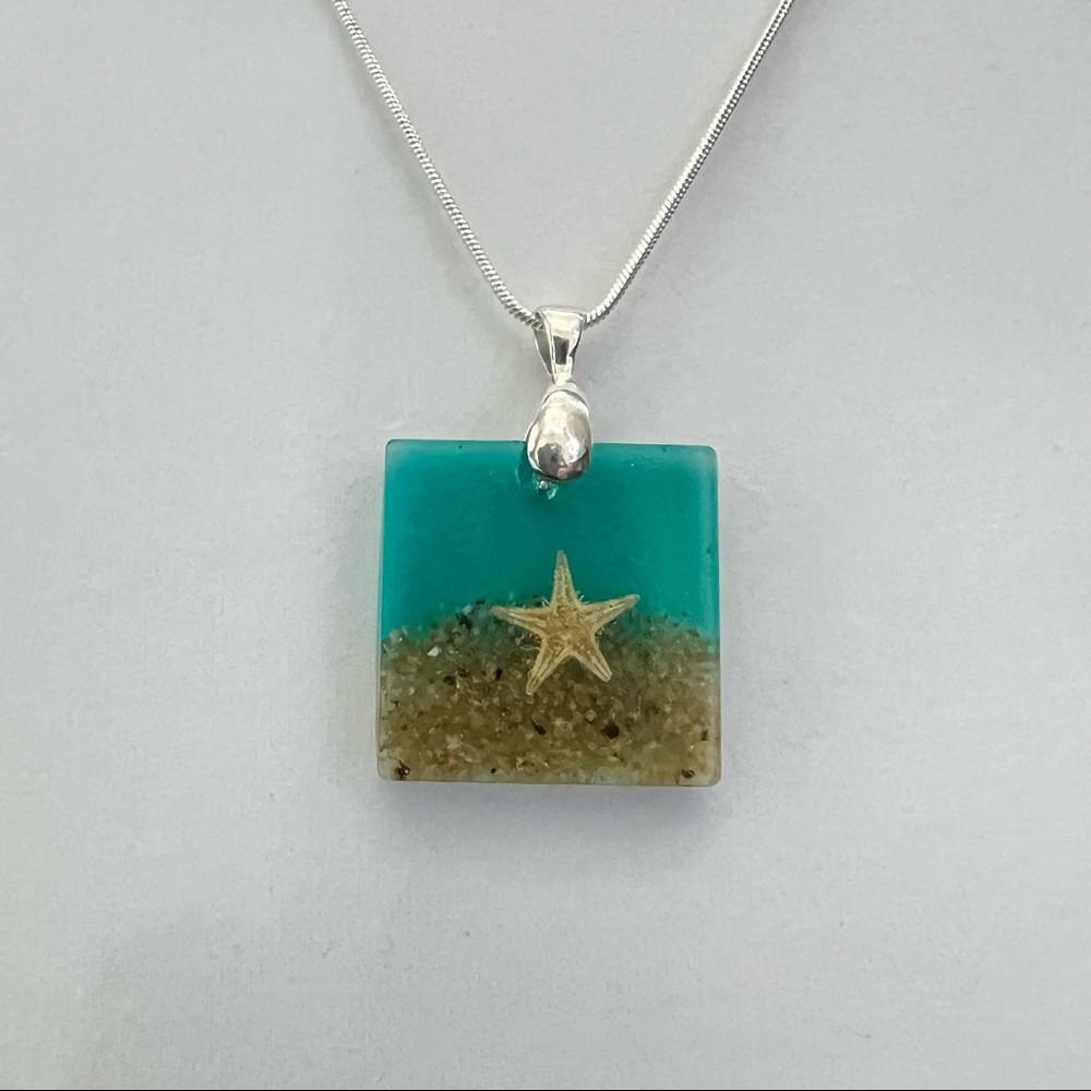 Starfish necklace